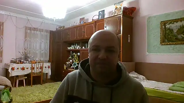 Онлайн чат XXX Luceriusbigass