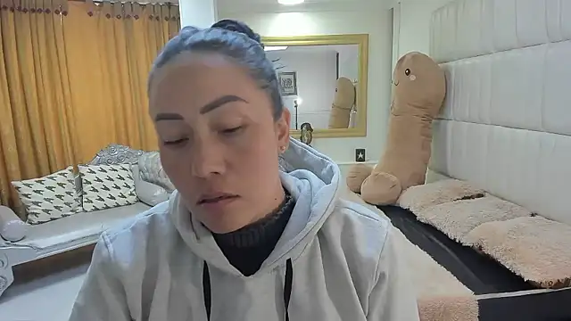 gaby_trent Adlı Modelin Canlı XXX Sohbeti