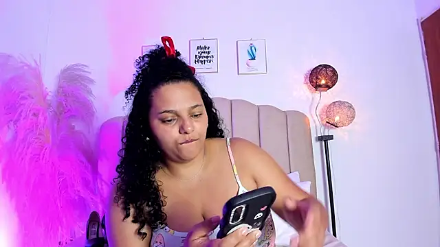 _aithanaa_'s Live XXX Chat