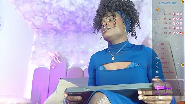 puca_ebony: онлайн-секс-чат