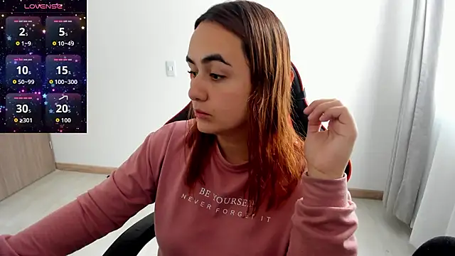 Онлайн чат XXX maryluna95