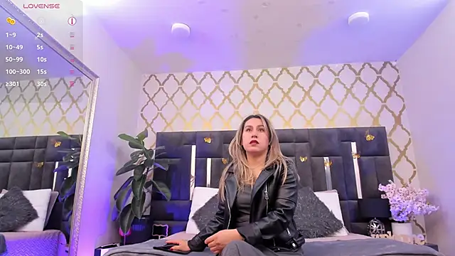 Онлайн чат XXX RubbyTaylor