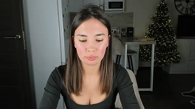 Онлайн чат XXX nilliluv