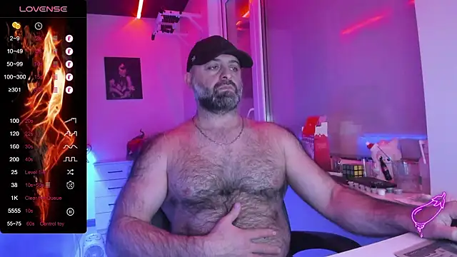 แชท XXX สดของ HAIR-MAN