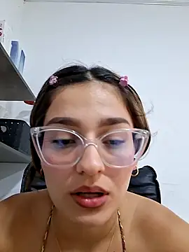 Онлайн чат XXX Ary-18