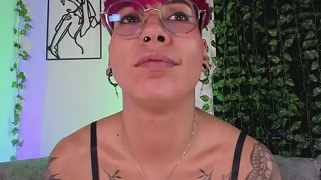 Онлайн чат XXX MiaMorgan_