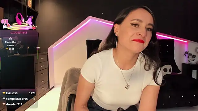 Онлайн чат XXX Coral_Gibson