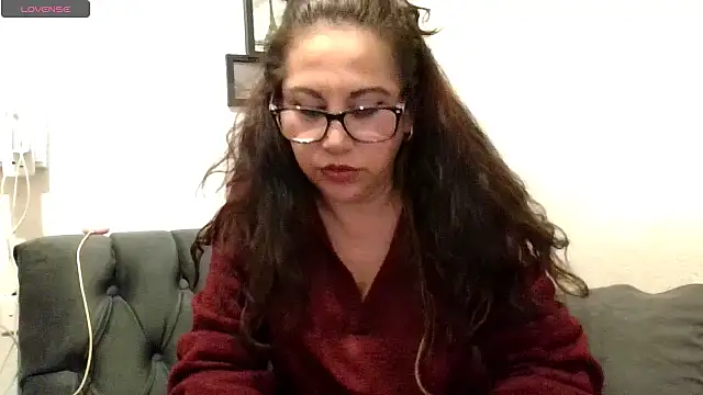 Онлайн чат XXX MirandaLatinaLovely