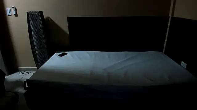 Онлайн чат XXX Lucy_Strong