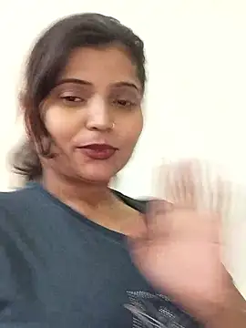 Hot-Pooja25 现场XXX聊天