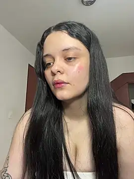 Онлайн чат XXX Selena_Roa