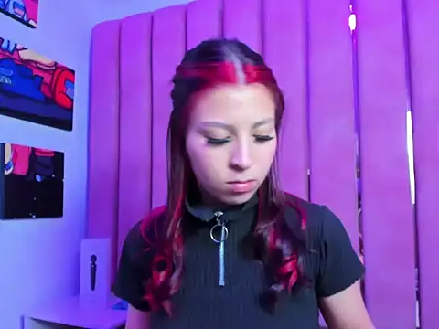 Онлайн чат XXX MelanyAss_