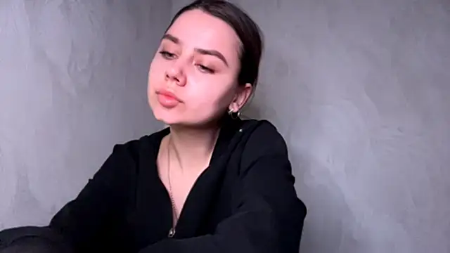 Онлайн чат XXX MiloyNoir