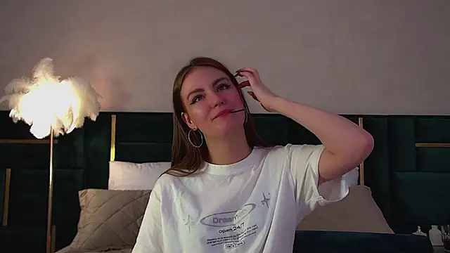 Онлайн чат XXX SofiaSarvain