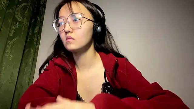 LinaClous Chat XXX live