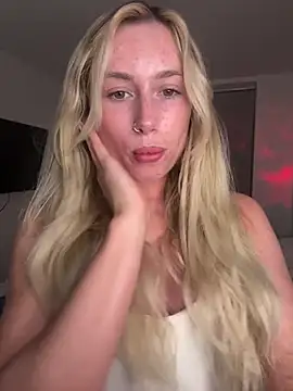 SexySaraxxoo's Live XXX Chat