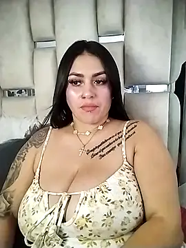 chelaqueen_: απευθείας συνομι λία ΧΧΧ