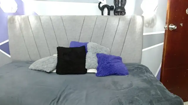 luna_merie élő XXX-chatje