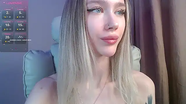 Des_ch élő XXX-chatje