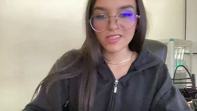 XXX chat uživo modela eimi_rosse18