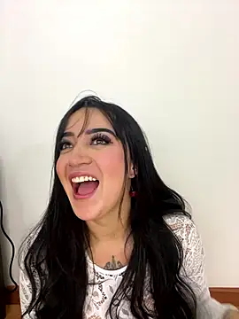 EmmyEvans1's Live XXX Chat