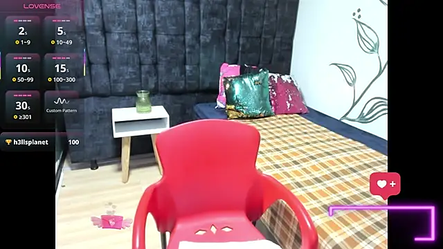 Charlotte__Gray élő XXX-chatje