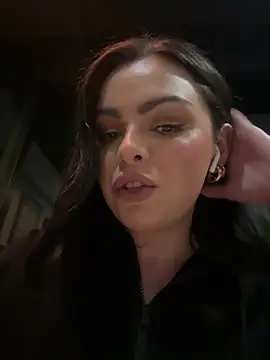 FrancescaXO: онлайн-секс-чат