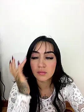 Chatroom XXX en direct de EmmyEvans1