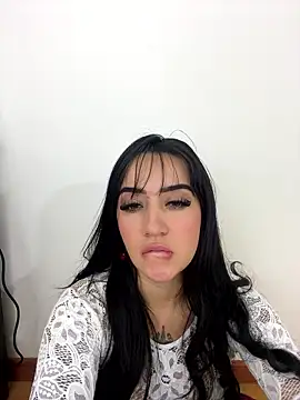 EmmyEvans1: онлайн-секс-чат