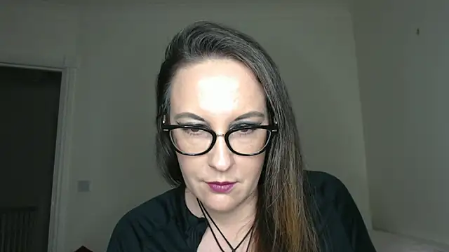 دردشة PsychicDominatrix الجنسية المباشرة