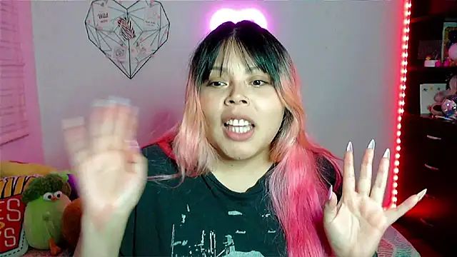 EllieMoonX Live XXX-chat