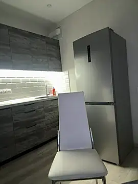 MissOyee: онлайн-секс-чат