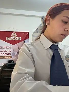 Chat XXX en directo de Emily-7_