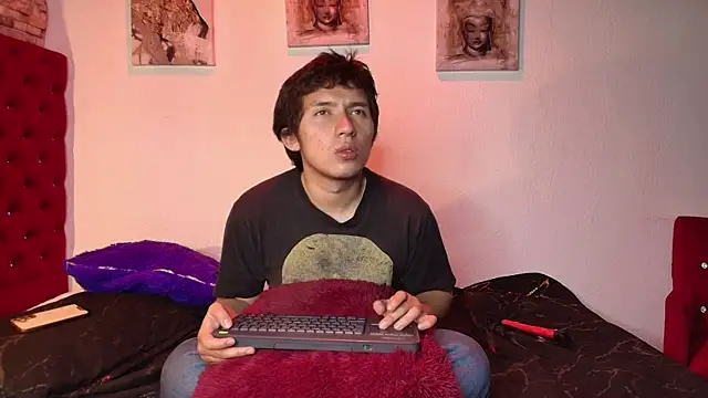 DomInferno_nomのウェブカメラショー