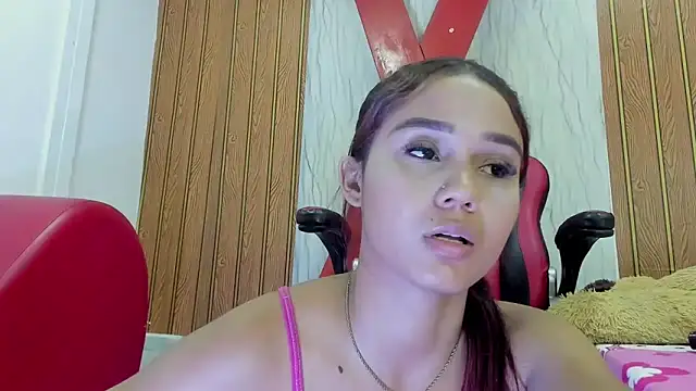 MarianaManzur's Live XXX Chat