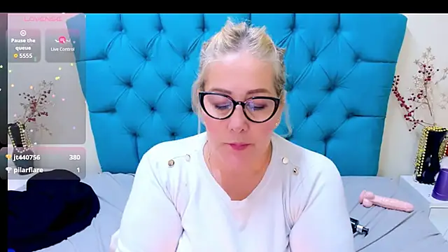 Nayla_Garner: απευθείας συνομιλία ΧΧΧ