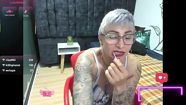 Czat XXX na żywo – Charlotte__Gray