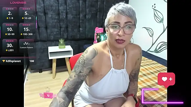 Charlotte__Gray Live XXX-Chat