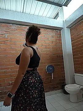 دردشة Emma_Wish الجنسية المباشرة