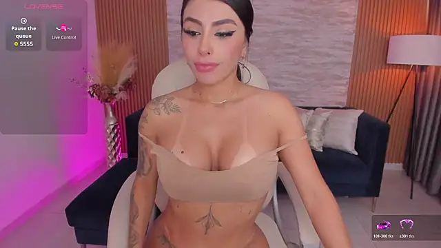 Онлайн чат XXX Sarah_Stone_