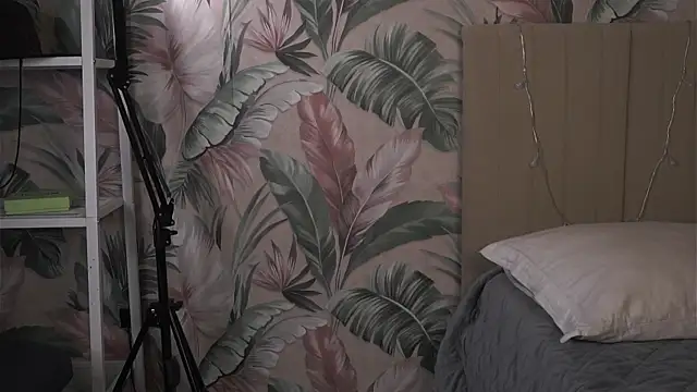 MarlinVarian's Live XXX Chat