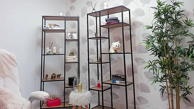 Smileyelyourgf's Live XXX Chat