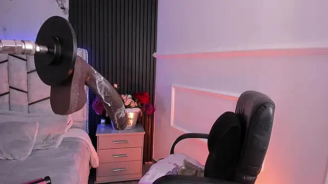 daniiphoeniixx's Live XXX Chat