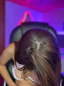 Isabella18_pink's Live XXX Chat