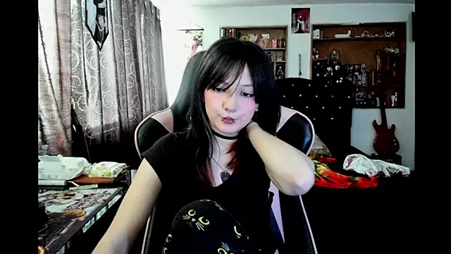 Maki_Zein_ Webcam show