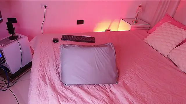 alanarose18: απευθείας συνομιλία ΧΧΧ