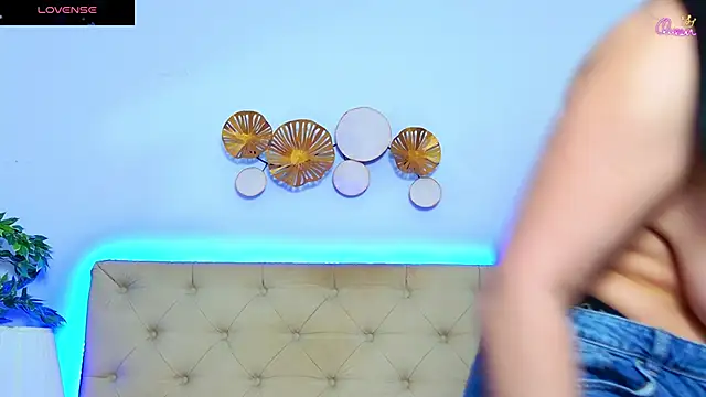 DaliyaArabian Adlı Modelin Canlı XXX Sohbeti