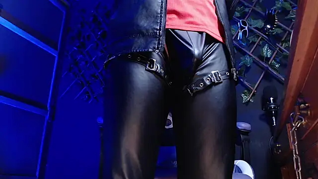 Dicaprioo_ Live XXX-chat