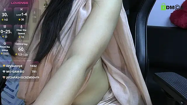 Czat XXX na żywo – Vika___Rathee