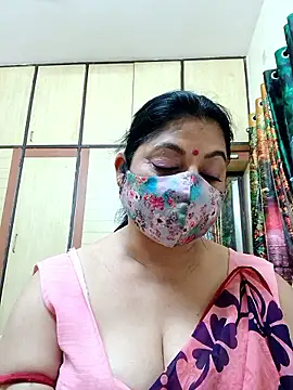 Czat XXX na żywo – Ratna-777